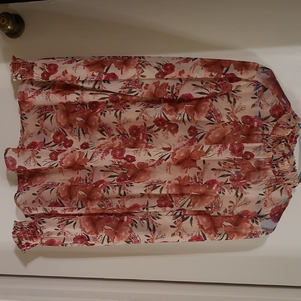 Torrid Women's Floral Blouse - Peach and Cream